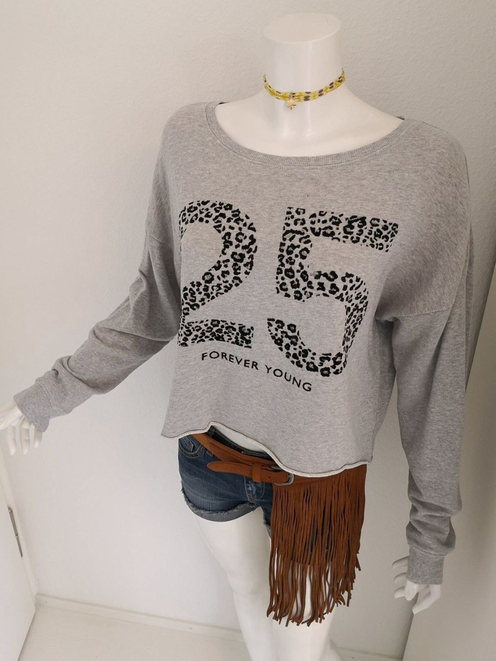 Mango Pullover & Sweatshirts: 🤩MANGO PULLOVER GRAU & LEO-DRUCK NEU & D&G P. – Neu (gemäss Beschreibung) aus Olten von Naja-Twins-Twins 1