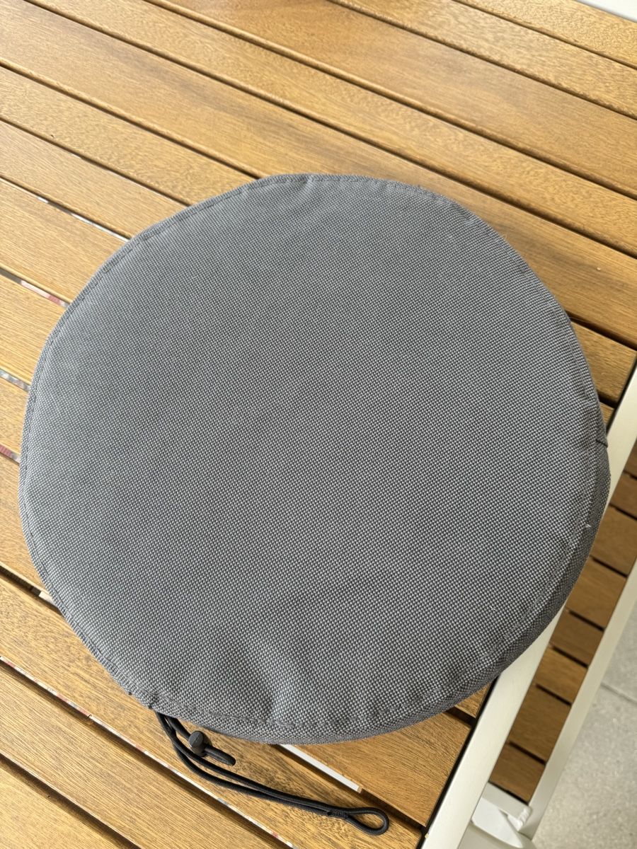 Ikea Set di tavolo e panche: Tisch mit 2 Bänken & 6 Sitzkissen – Nuovo (secondo la descrizione) da Liebistorf venduto da Sarahx3 1