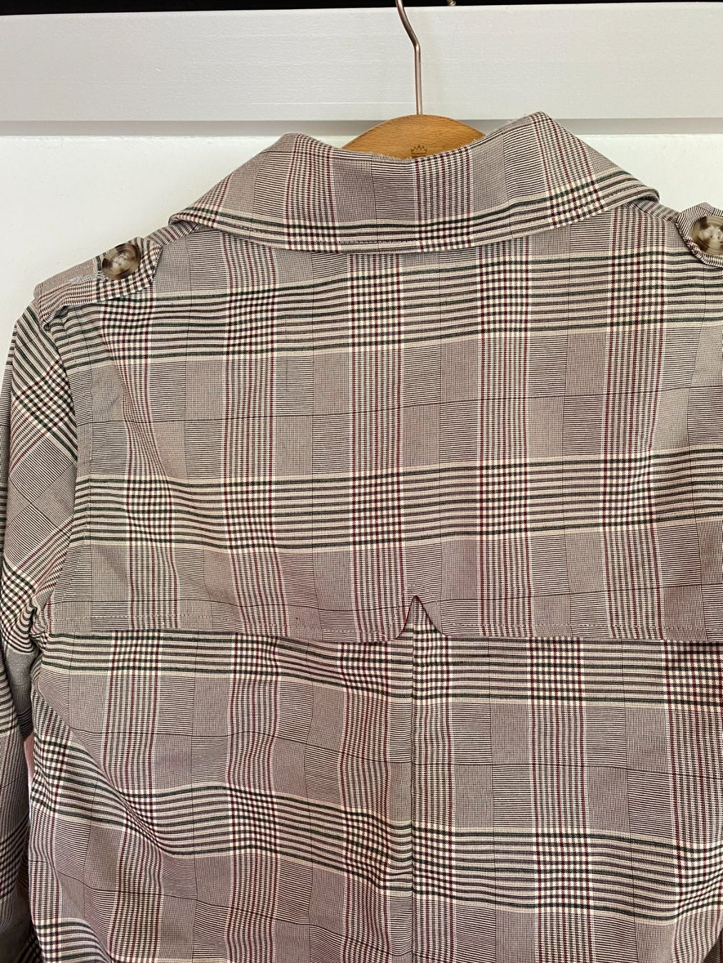 Molo Cappotti: Moderner Damen Trenchcoat im Karomuster, Grösse 36 – Nuovo (secondo la descrizione) da Wohlen b. Bern venduto da cookiemonster 2