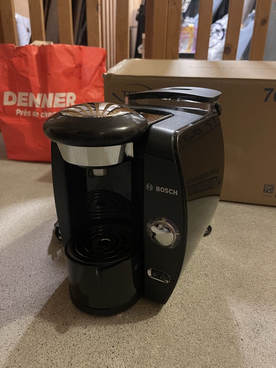 Macchine per caffè & Macchine per espresso: Bosch Tassimo Kaffeemaschine – Usato da Horgen venduto da Ed0 3