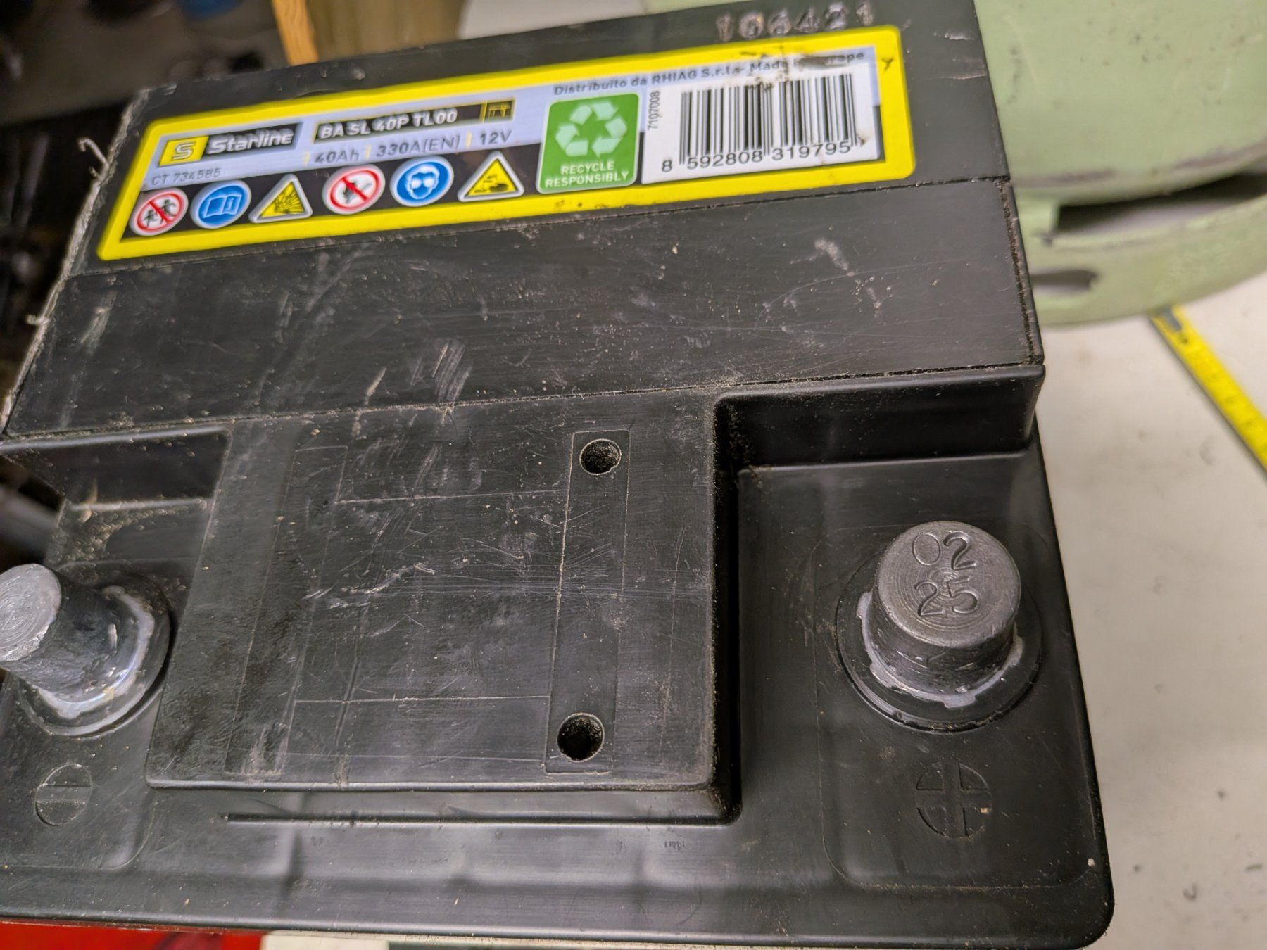 Batterie: 12 V Autobatterie 40 ah – Usato da Lyss venduto da Spartan76 1