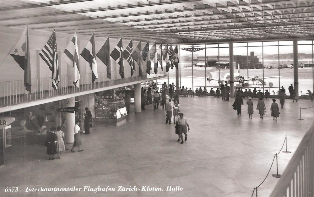 flughafen-kloten-alte-besucherhallenfront-belebt-neu-gem-ss