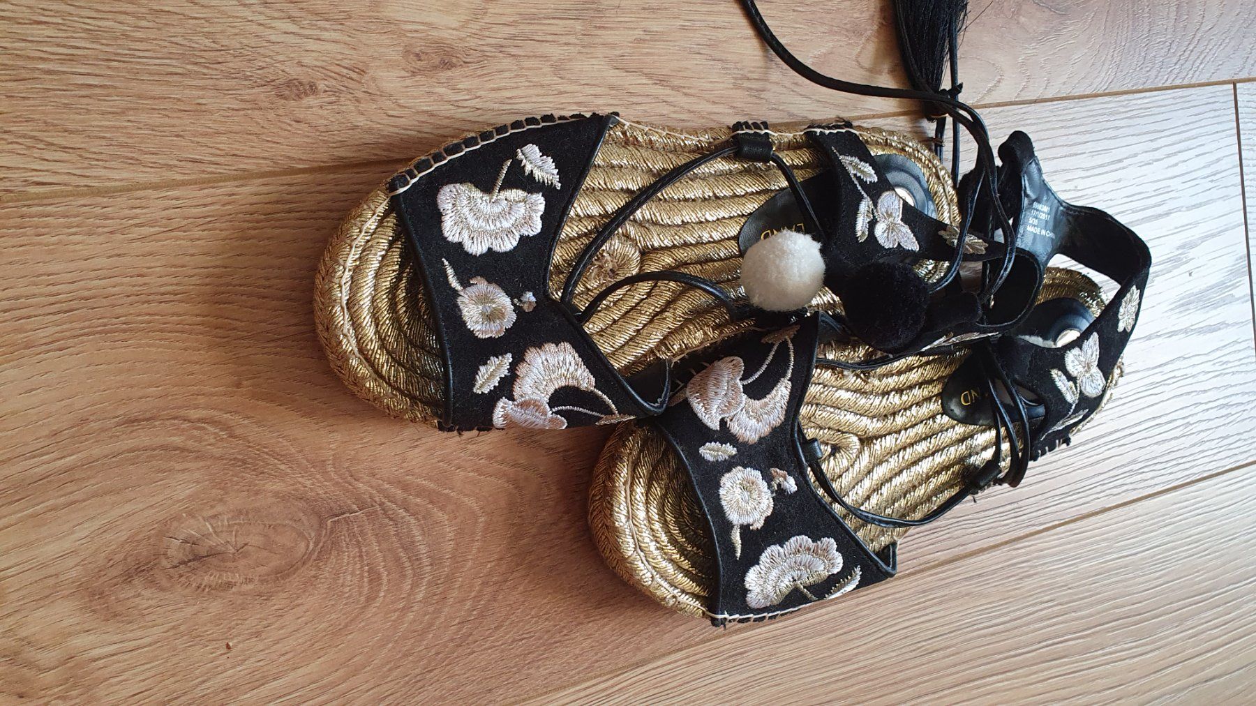 Scarpe da donna: Süsse Espadrilles – Usato da Breitenbach venduto da sabrinaa95