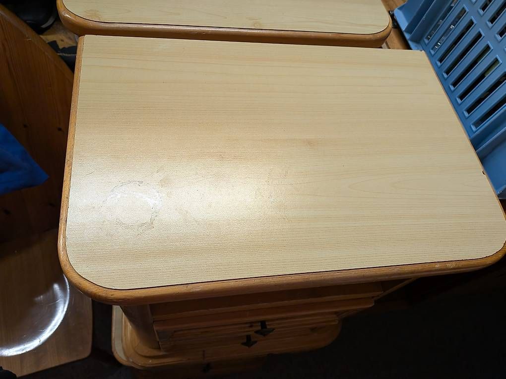 Comodini: holz Nachttisch H63xB52xT35 – Usato da Klosters venduto da selfranga 1