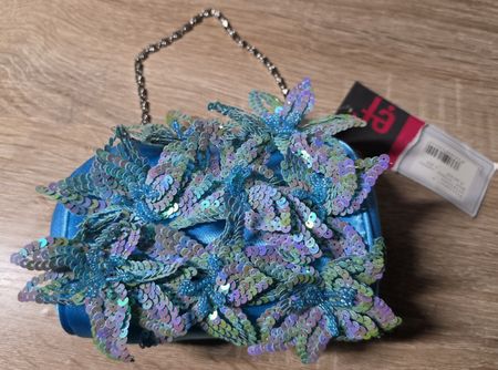 Pochette bleu paillettes neuve avec étiquette