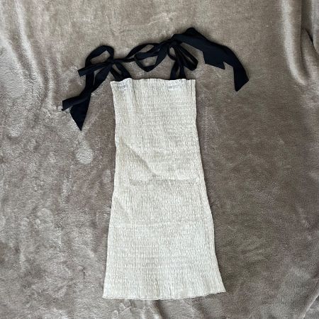 Zara Sommerkleid mit Schleifen, Grösse M - Top Zustand!