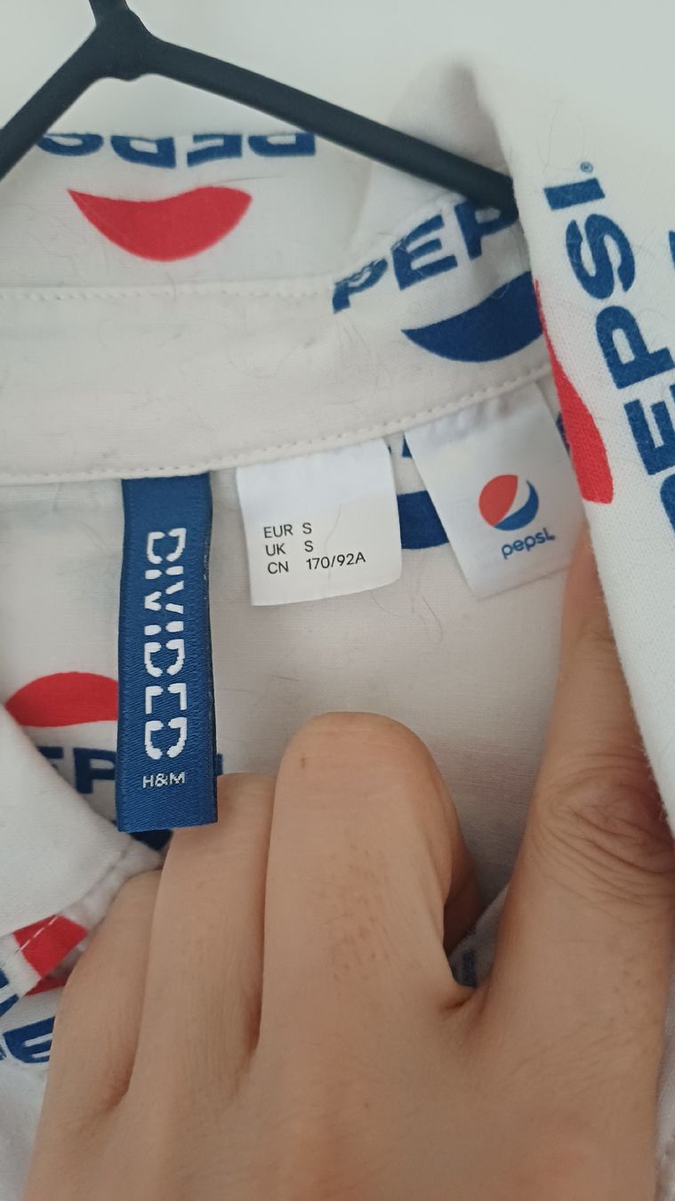 H&M Camicie: Chemise motif Pepsi – Usato da Vevey venduto da Veveybien 3