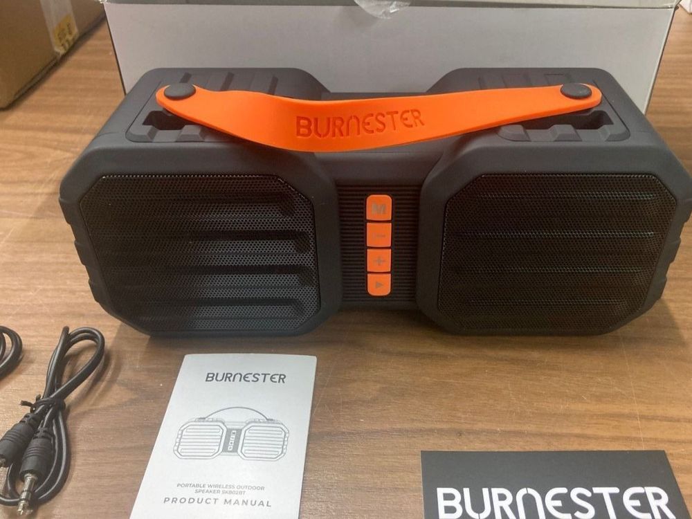 Burmester store bluetooth speaker