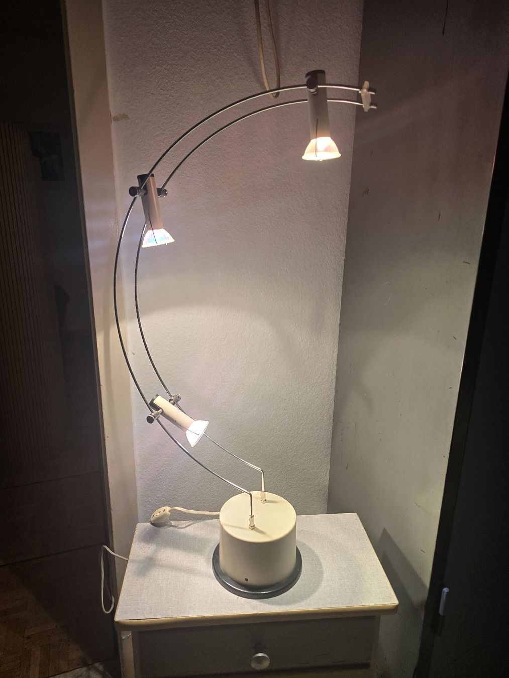 Lampade: Super coole halogen Lampe – Usato da Biel/Bienne venduto da alexriveros2 3
