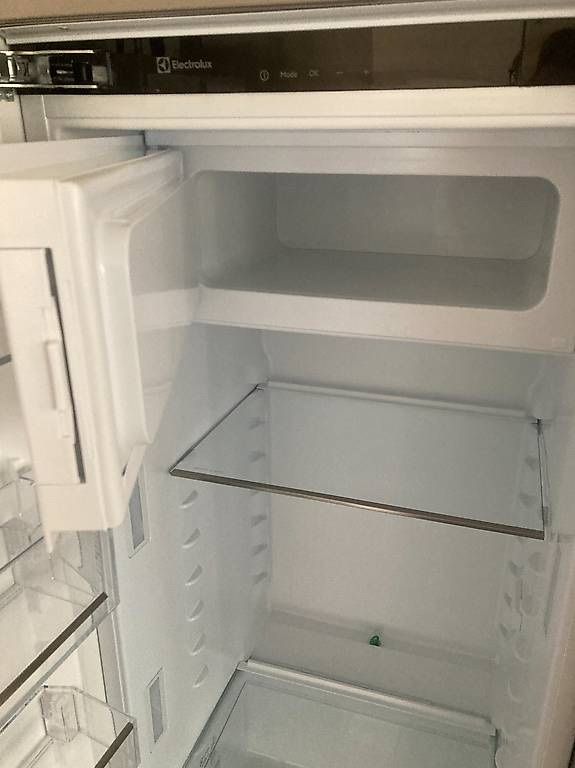 Electrolux Frigoriferi: Réfrigérateur Electrolux IK243SL – Usato da Erlach venduto da ely-87 1