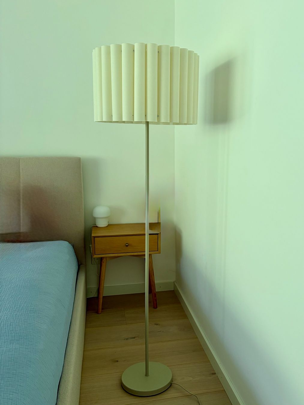 Westwing Lampade: Stehlampe beige – Usato da Rüschlikon venduto da ...Sandra