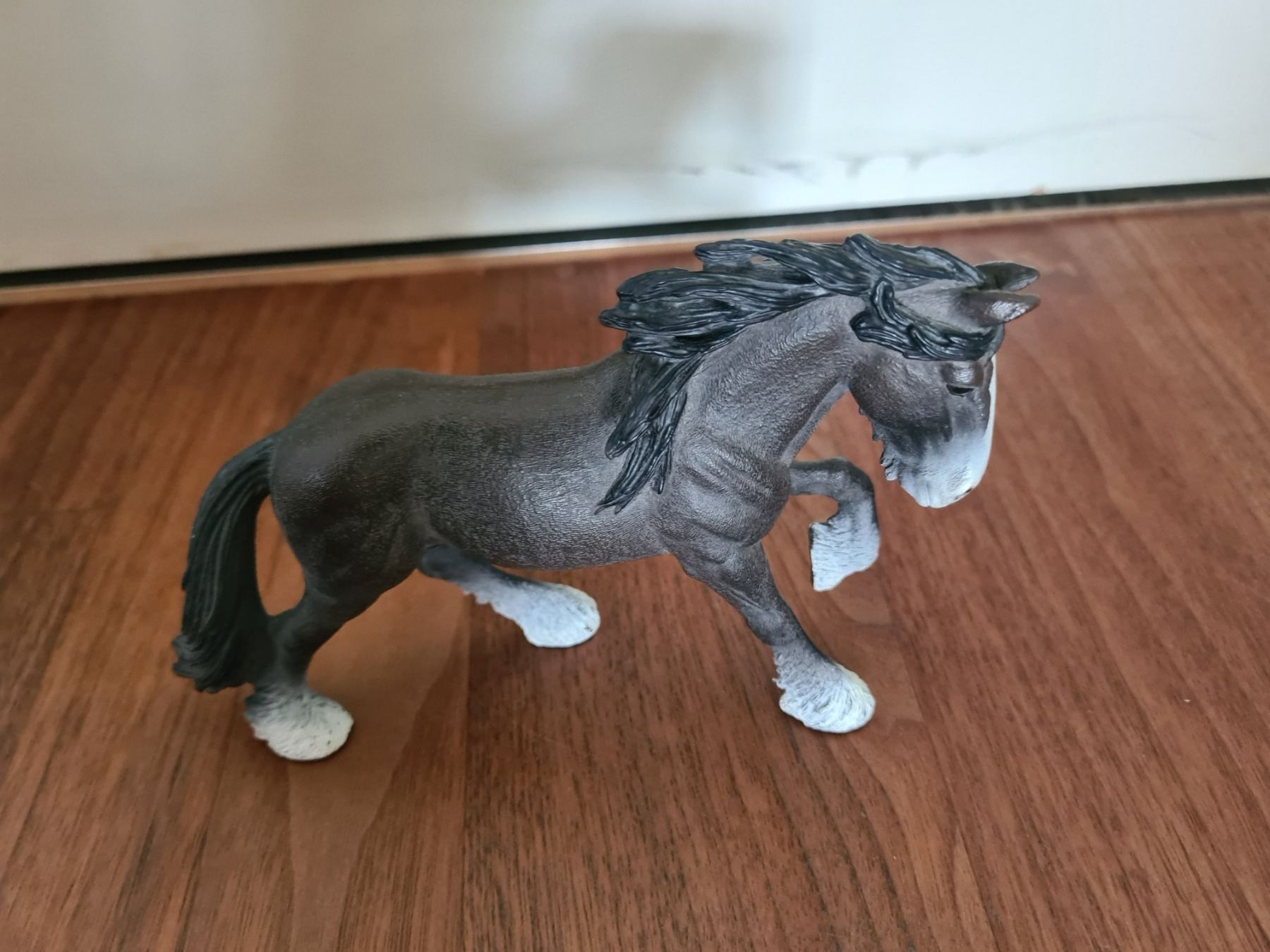 Schleich Figuren: Schleich - Pferd mit Zubehör - wunderschön – Gebraucht aus Hildisrieden von FamilieSteinmann 1