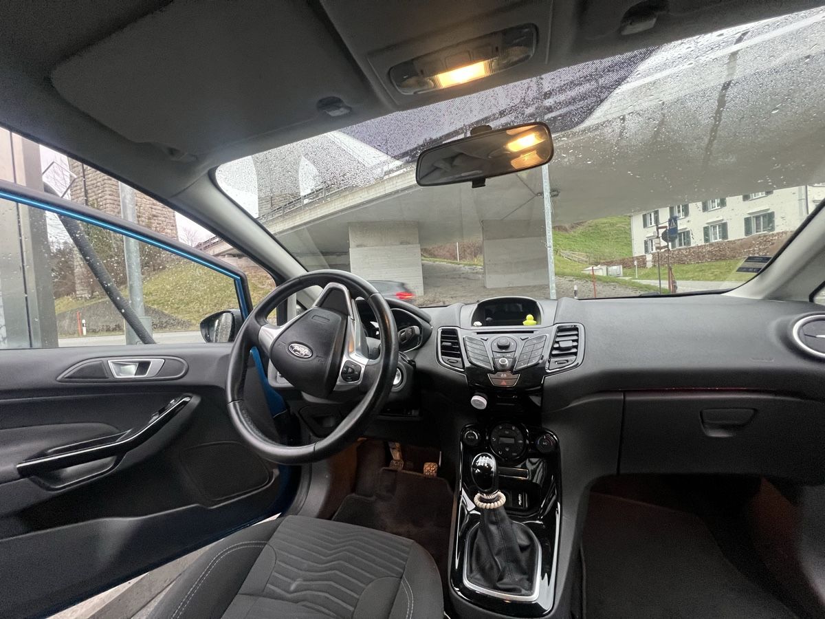 Ford Autos: Ford Fiesta, blau, 2013 – Gebraucht aus Herisau von Gugui09 5