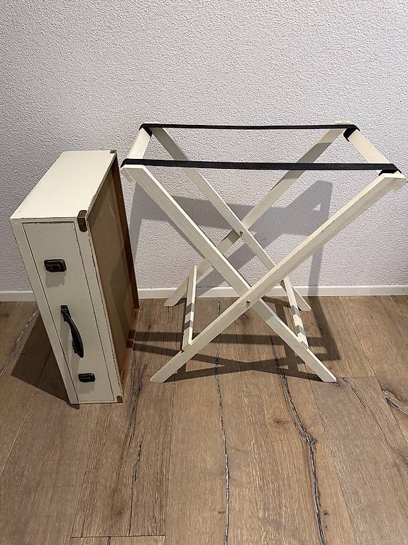 Cassettiere: Dekorative Kofferkommode – Usato da Knonau venduto da Frankathi 2