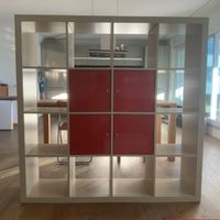 Regal birke, mit roten Tueren guter Zustand
