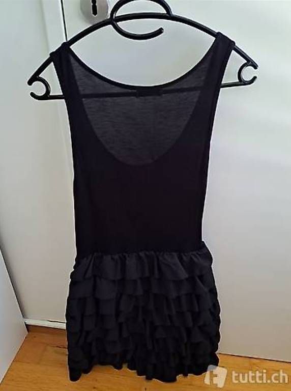 Robes: Kleid schwarz Vero Moda Grösse 34 – D'occasion à Winterthur par ste_jhr6