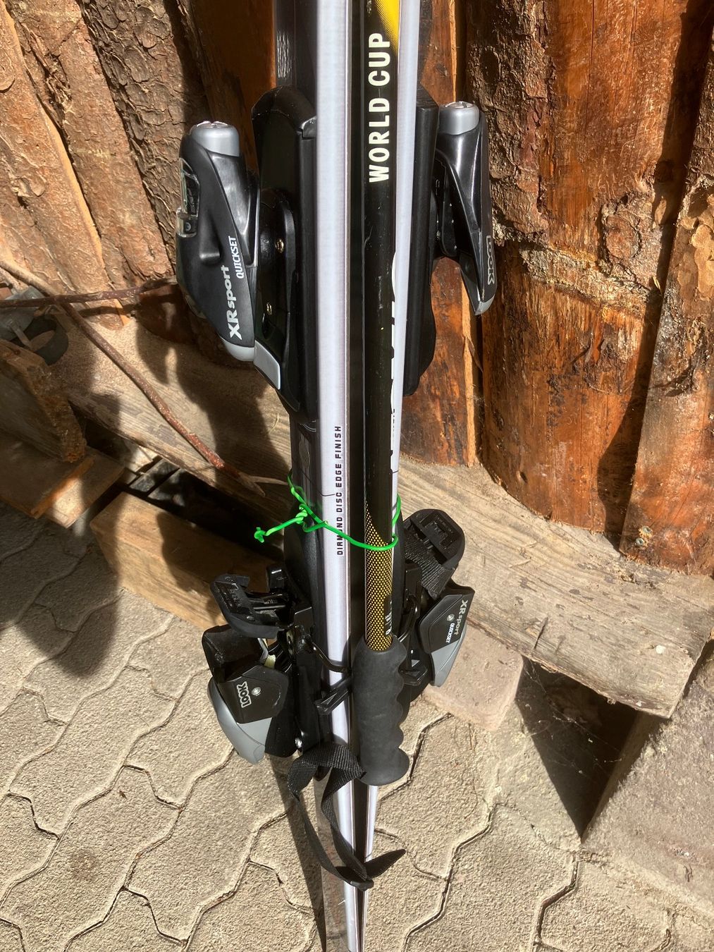 Atomic Sci: Ski Atomic World Cup mit Look Bindung gebraucht 160 cm – Usato da Bärschwil venduto da freaky007