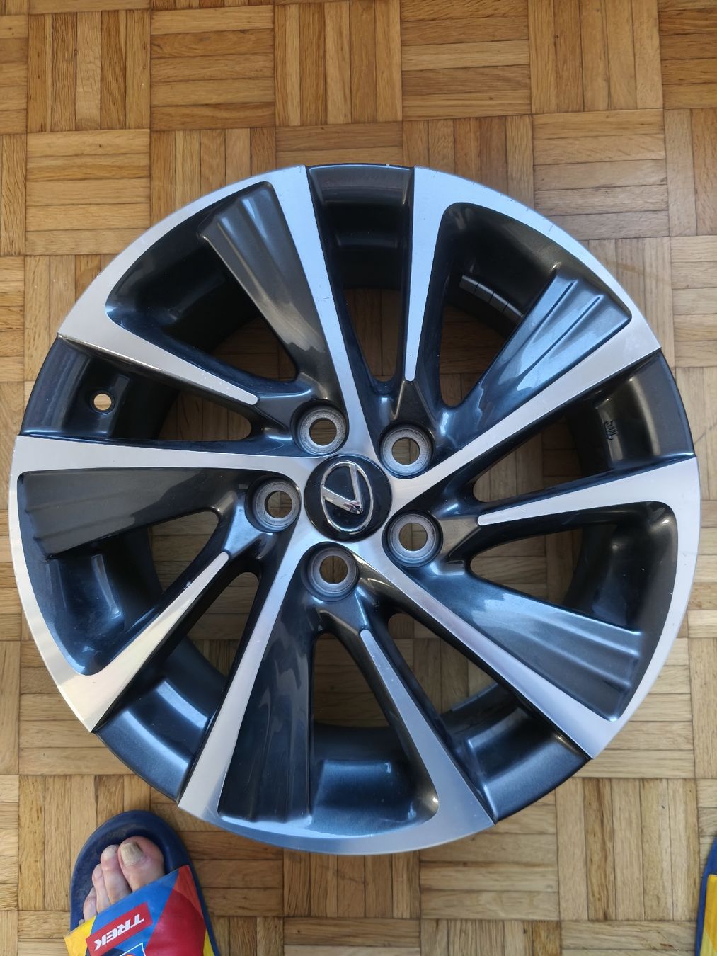 Lexus Cerchioni: Lexus Felgen, 16x6J – Usato da Pratteln venduto da edm_h7pw 3