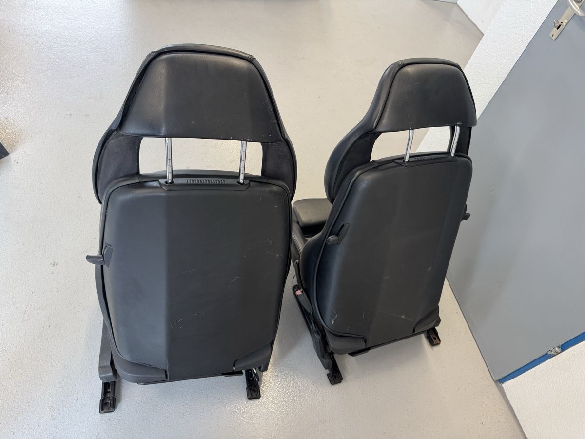 BMW Tutti pezzi di ricambio auto: BMW M3 E36 Sportsitze Vader – Usato da Thun venduto da ZS7 6