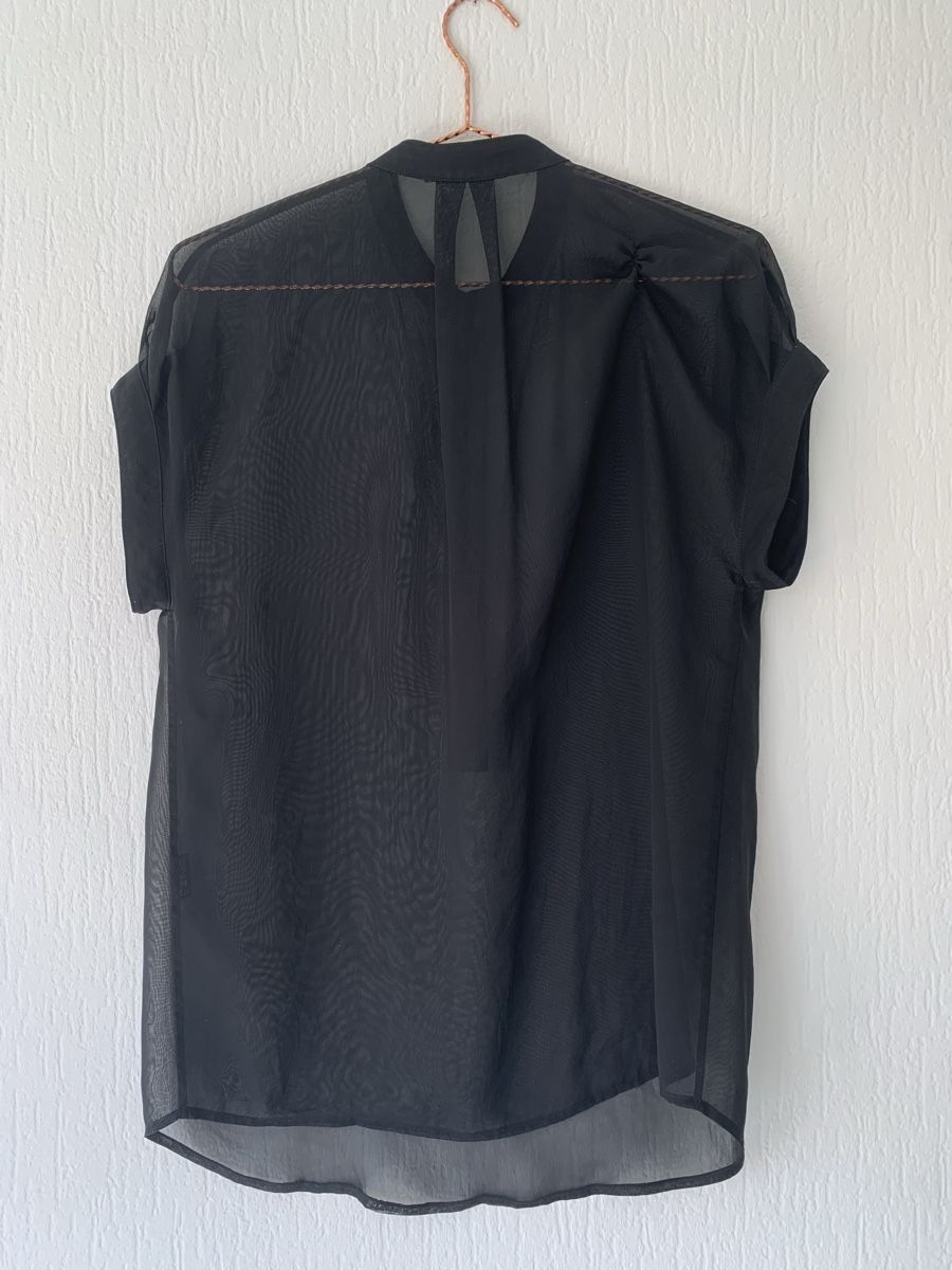 Chemisiers: Chemise noire transparente taille S – D'occasion à Lausanne par Xiaoxi 2
