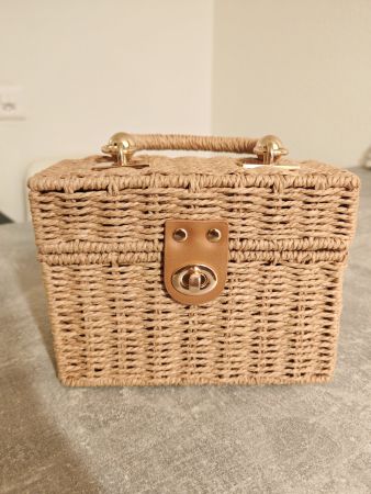 Sommer Handtasche, neuwertig, für Damen, Beige