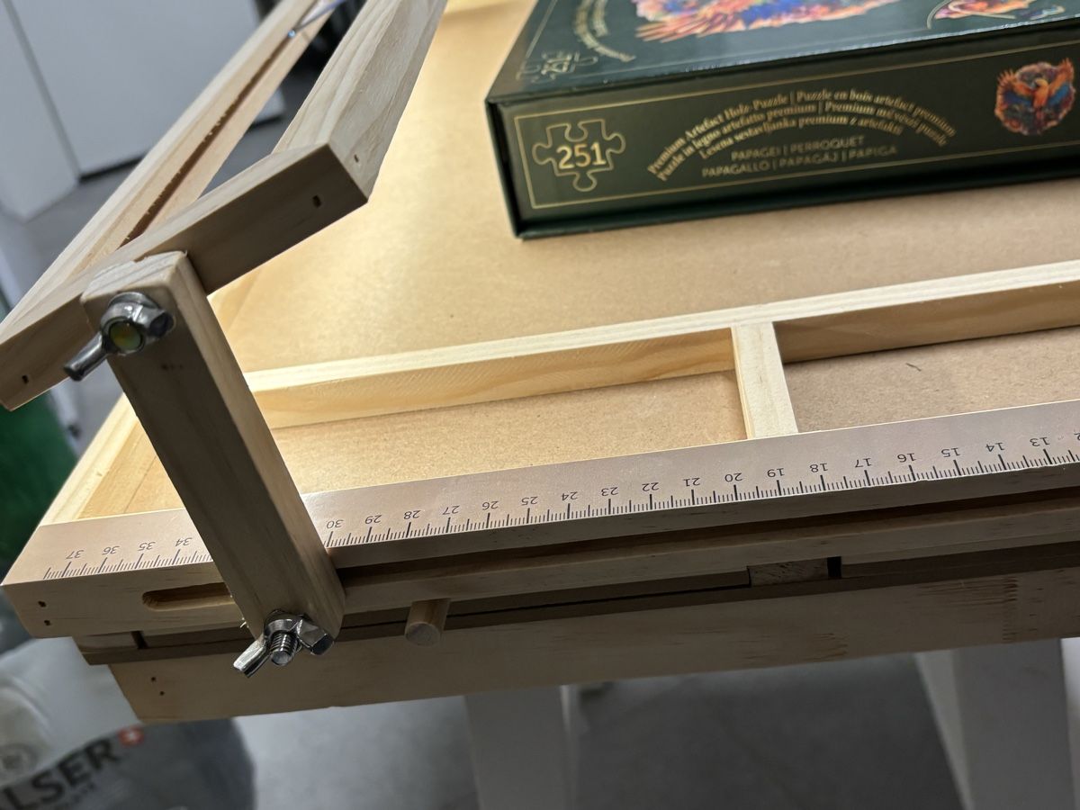 Puzzle: Table Puzzle Puzzletisch inclinable et éclairage LED tiroirs – Usato da Salvenach venduto da gwenwywar 2