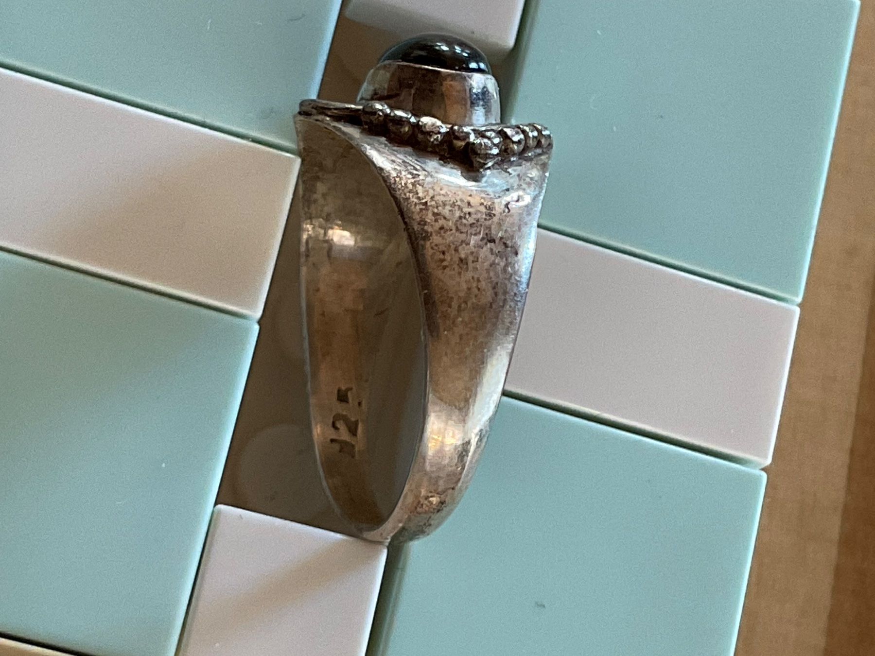 Anelli: Ring mit Granat / 53 – Usato da Rümlang venduto da Sambas19 2