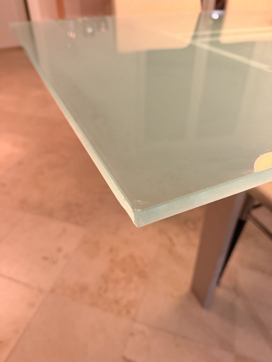 Tische: Designer Glastisch / Esstisch satiniert – Gebraucht aus Zürich von remarki 6