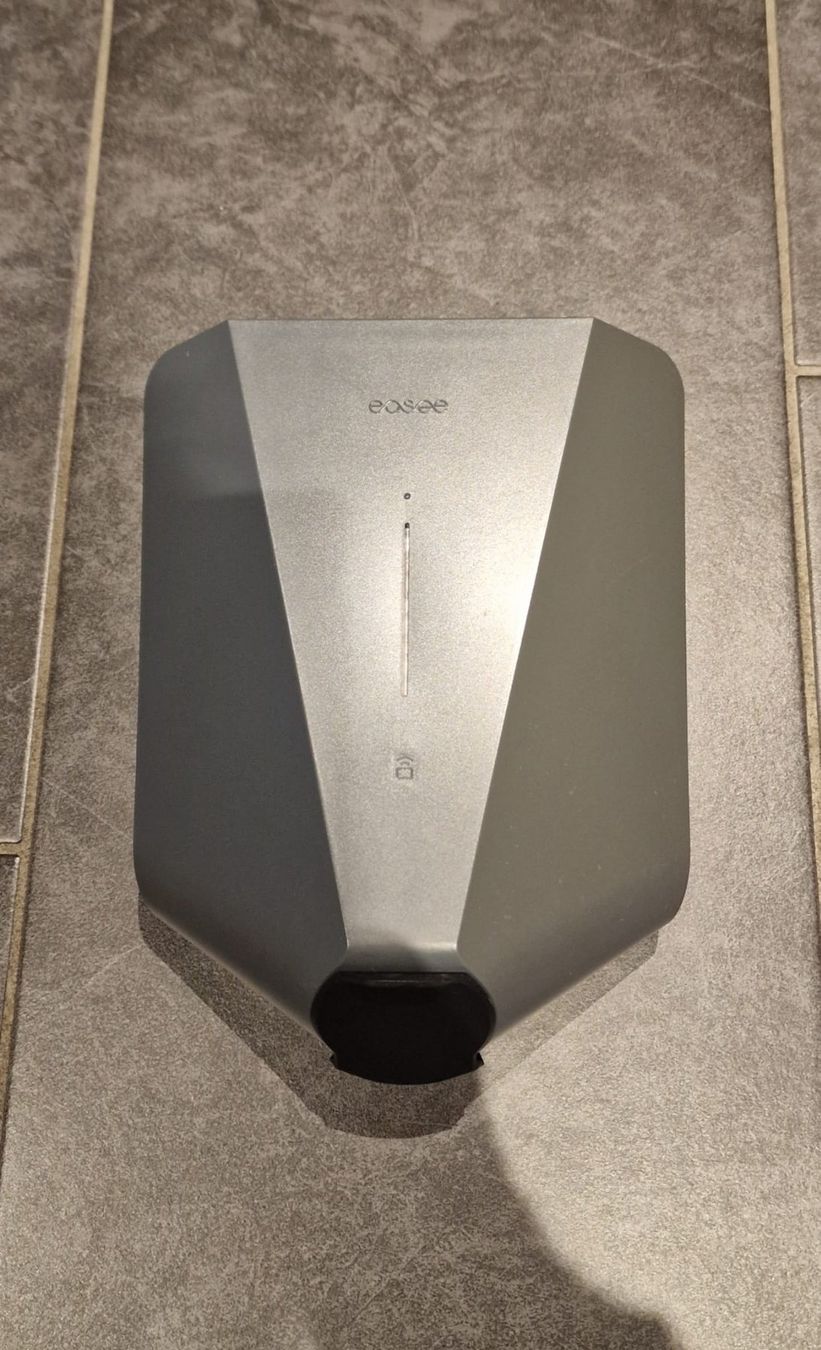 Caricabatterie: Easee Home Wallbox plus Juice Ladekabel 6 Meter – Usato da Hägendorf venduto da __baeer___