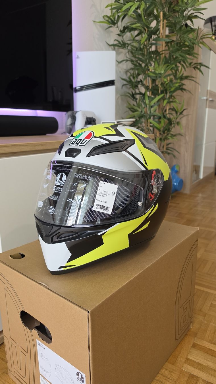 AGV Caschi & visiere: AGV K1 Mir 2018 - wie neu – Usato da Rümlang venduto da Napoleao 1