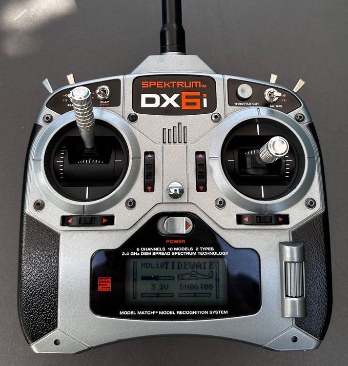 Spektrum DX6i Fernsteuerung | Kaufen auf Ricardo