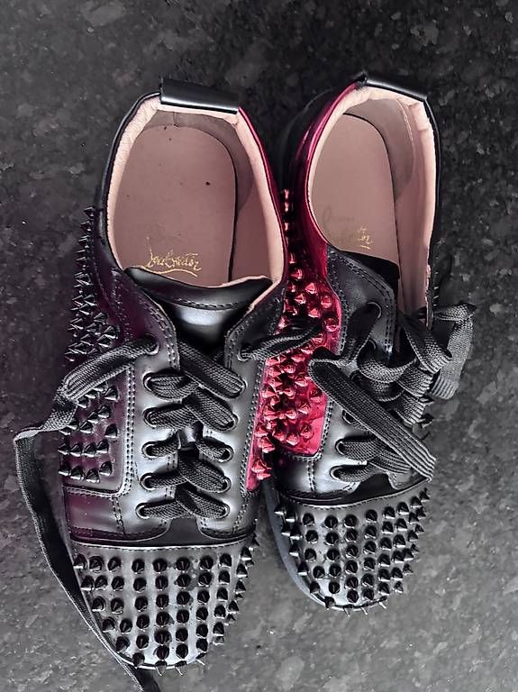 Damenschuhe: Sneakers  – Gebraucht aus Basel von dav_5qdt 1