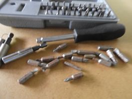 GRAU BOX, FAST KOMPLETT werkzeug