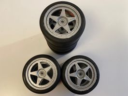 Reifen-Felgen Set 8 Stk., schmal, versch. Gummimischungen