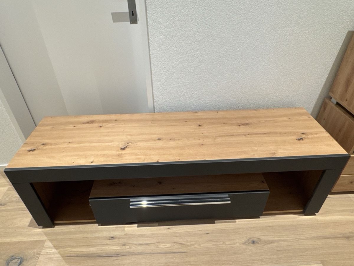 Mobili TV: TV-Möbel Eiche Artisan – Usato da Morschach venduto da Fil-14 3