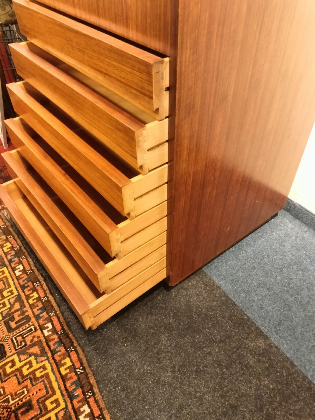 Scrivanie: mid century Teak secretary – Usato da Zwingen venduto da inf_2blh 2