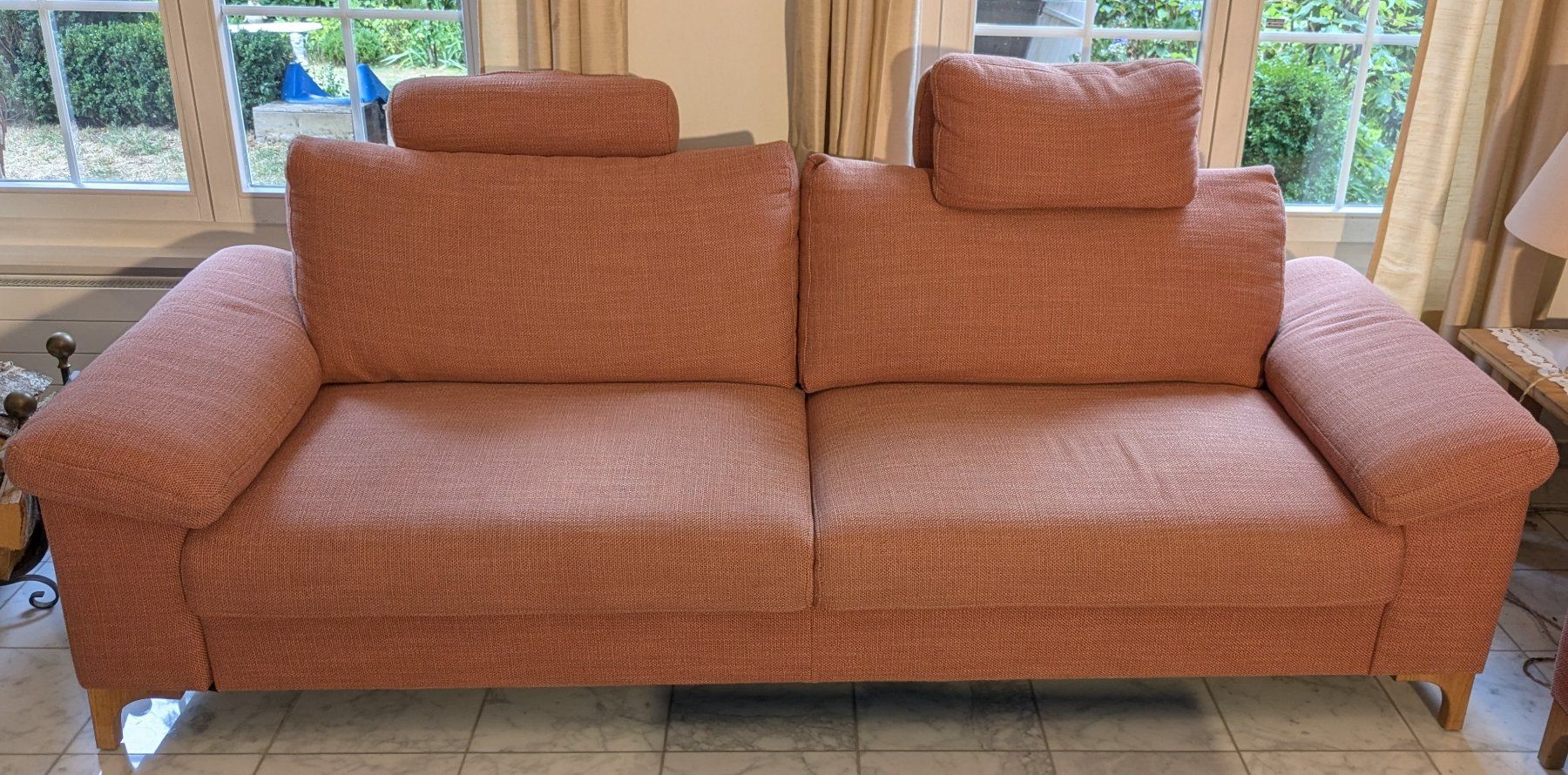 Livique Divani: 3er Sofa lachsfarbig 223cm lang – Usato da Giffers venduto da agu25