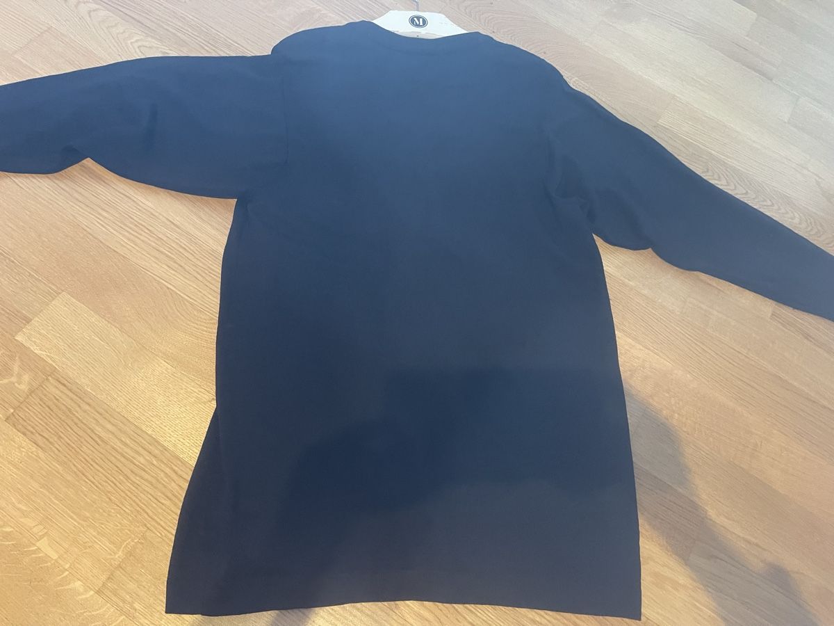 Maglioni & Felpe: Pullover dunkelblaue Strickjacke mit Taschen, Merinowolle – Usato da Rüschlikon venduto da Lajniii 3
