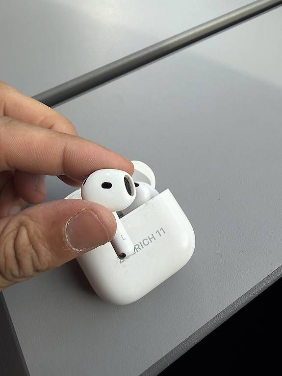Kopfhörer: Airpods 4 – Gebraucht aus Murgenthal von kev_mmr6 1