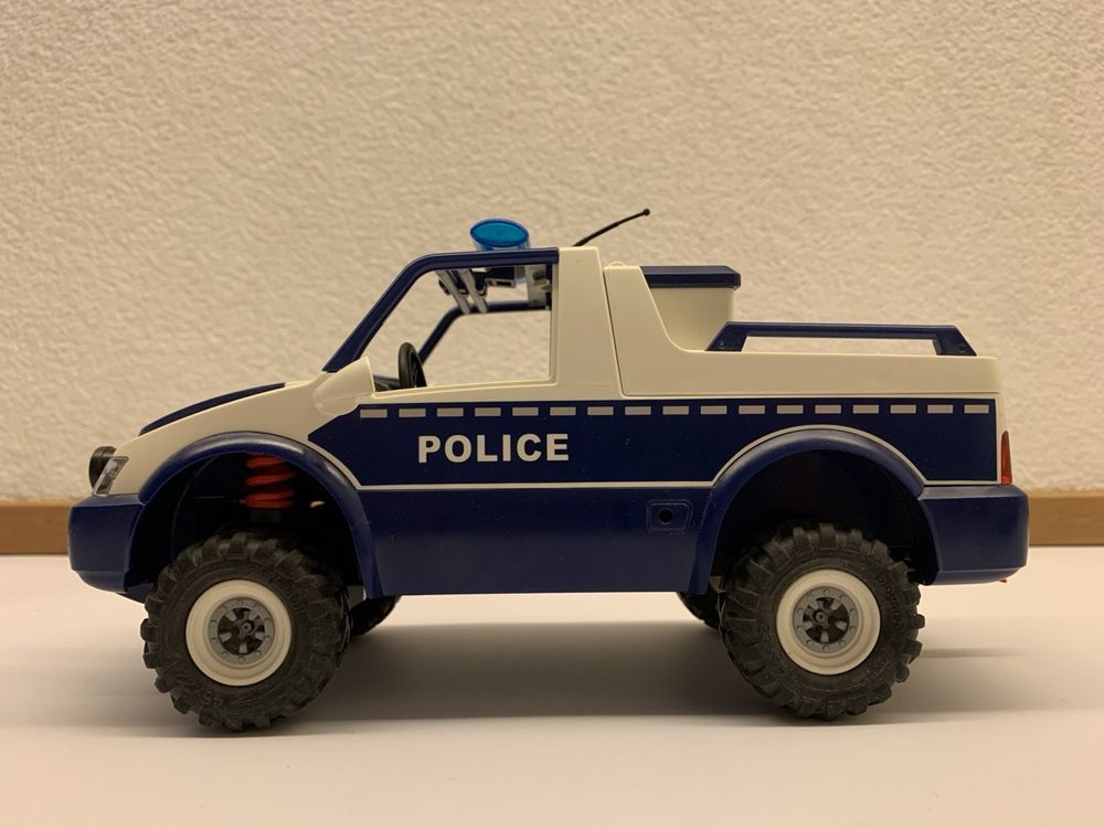 Playmobil voiture de police 5528 telecommandee avec camera Acheter sur Ricardo