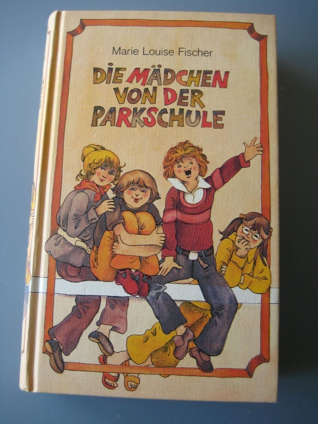 Bücher: Buch - Die Mädchen von der Parkschule – Gebraucht aus Greifensee von Janali01