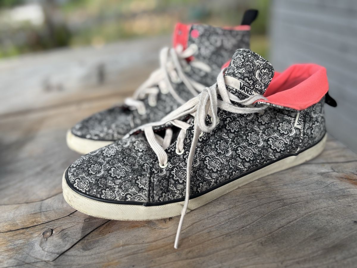 Vans Damenschuhe: Vans Damenschuhe  – Gebraucht aus Würenlos von Ashley24 1