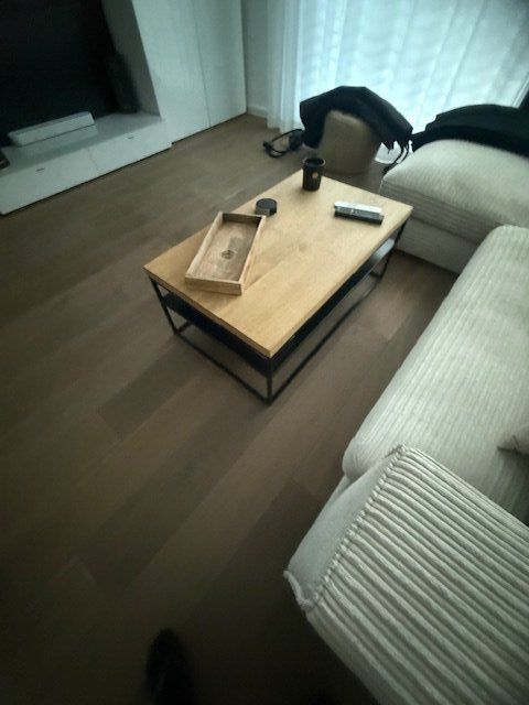 Pfister Tische: Salontisch aus Holz und Metall – Gebraucht aus Bern von gab_zx9f