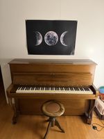 Klavier C. Bechstein mit Hocker