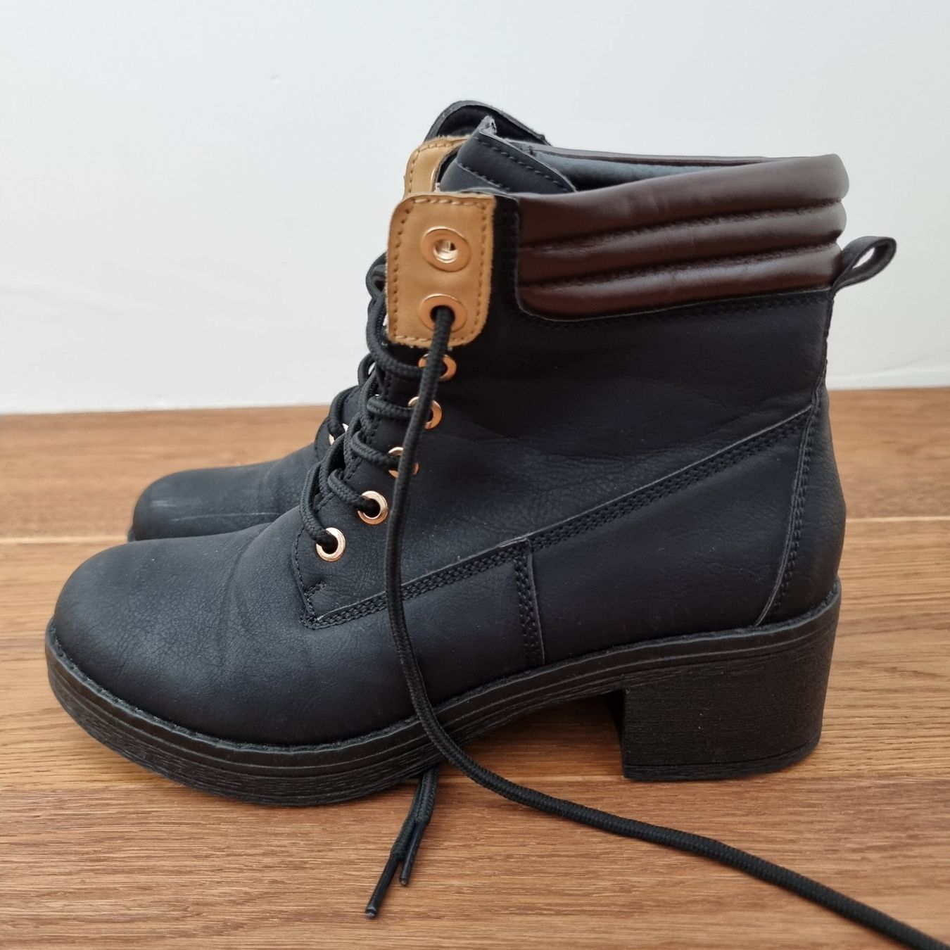 Scarpe da donna: Damen schuhe, 38, stiefel, herbst schuhe – Usato da Gammen venduto da home_brocki 1