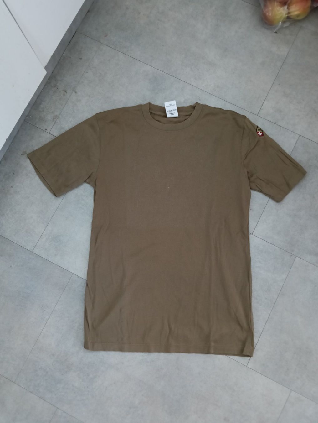 Schweizer Armee T-shirt: Militär-Shirt- Gnägi Gr. 48... – Usato da Uetendorf venduto da Koh0