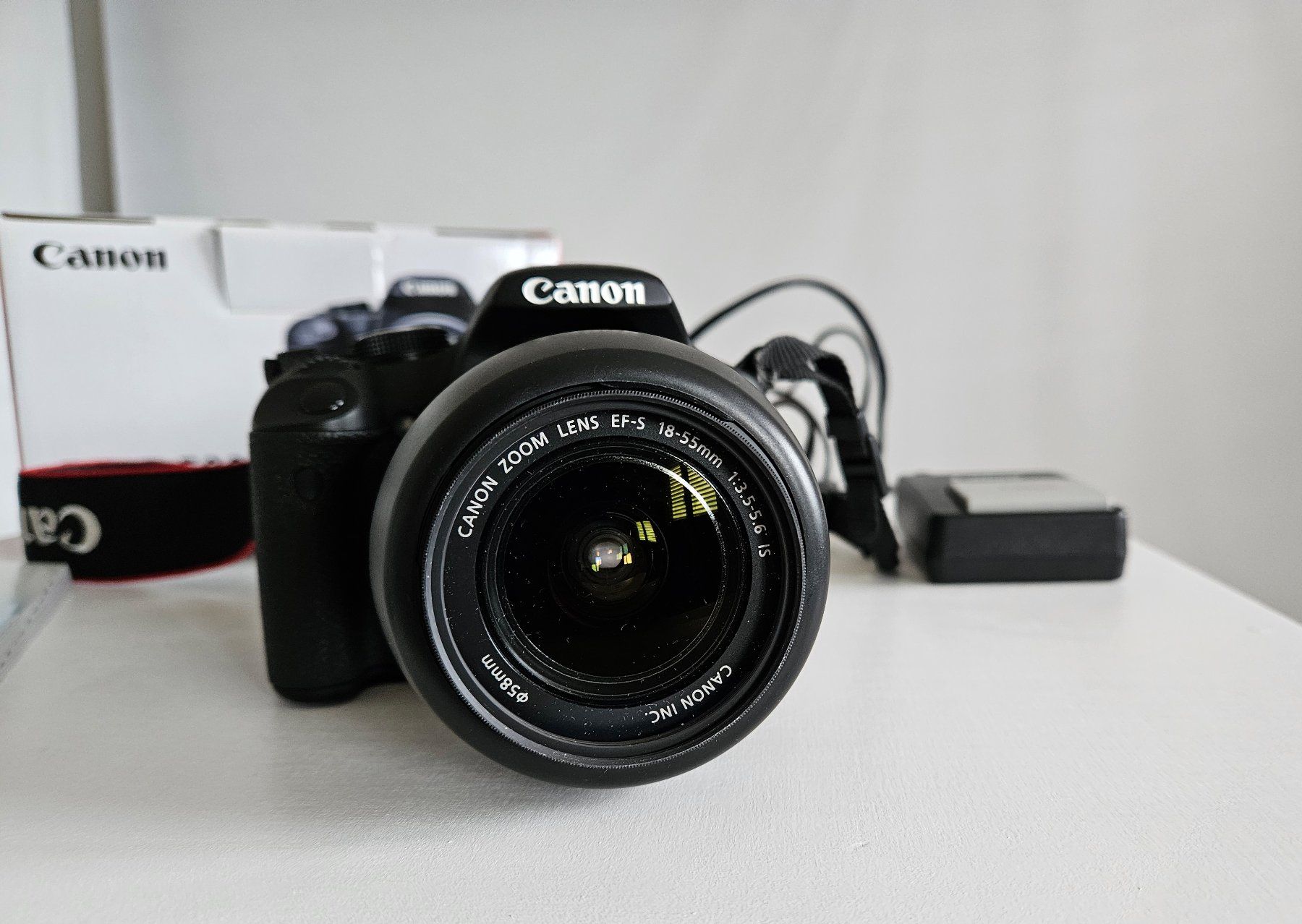 Canon Fotocamera: EOS 500D Kit inkl. Lowepro Tasche – Usato da Steinhausen venduto da AnitaImfeld 1