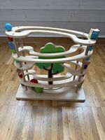 Kugelbahn aus Holz