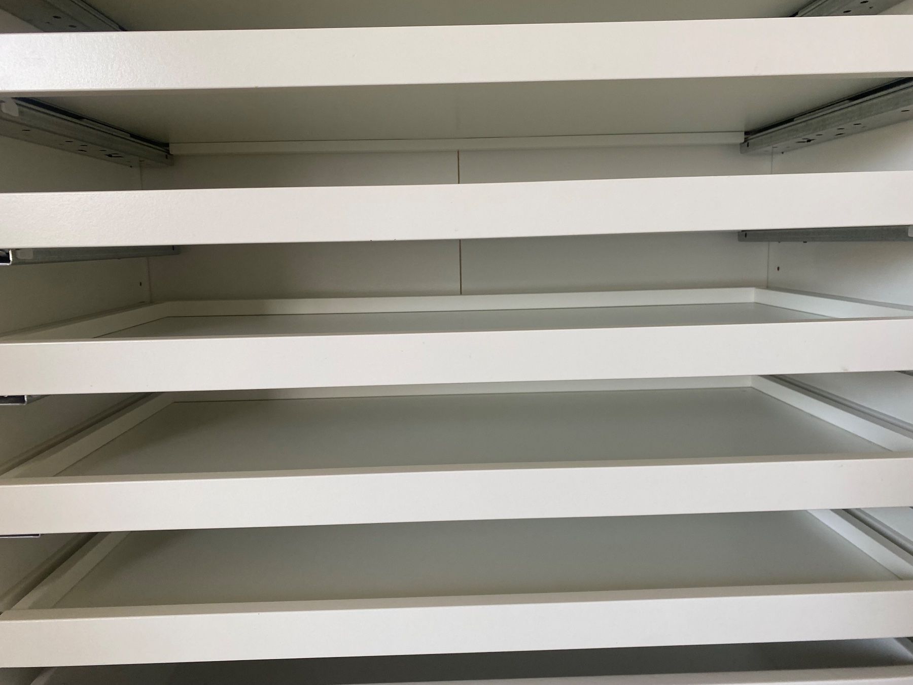 Ikea Schränke: PAX Schrank für Nagel oder Kosmetikaprodukte – Gebraucht aus Lengnau AG von pauergirl 5