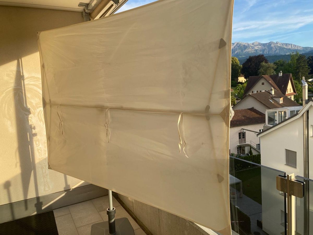 Ombrelloni: Sonnenschirm beige eckig – Usato da Luzern venduto da Mel14 8